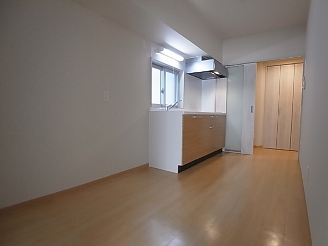 神戸市兵庫区湊町３丁目の賃貸マンションの居間・リビング|ダイニング