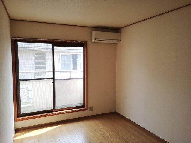 松庵三丁目戸建B邸の洋室