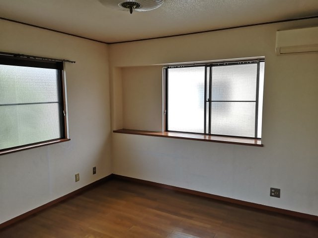 松庵三丁目戸建B邸の洋室
