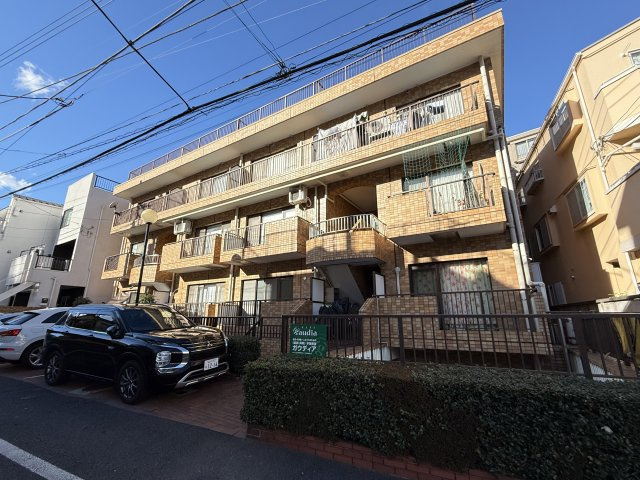 南青山グリーンヒルハウスの外観