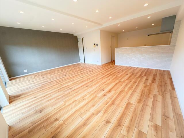 【居間・リビング】