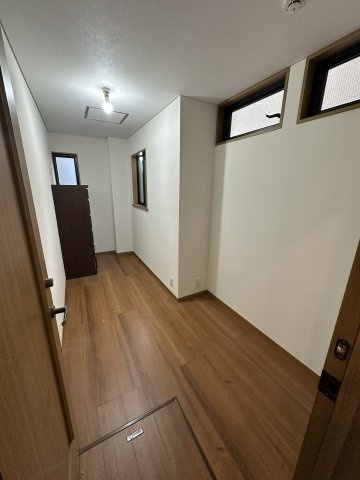 南大塚1丁目戸建の洋室