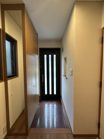 南大塚1丁目戸建の玄関