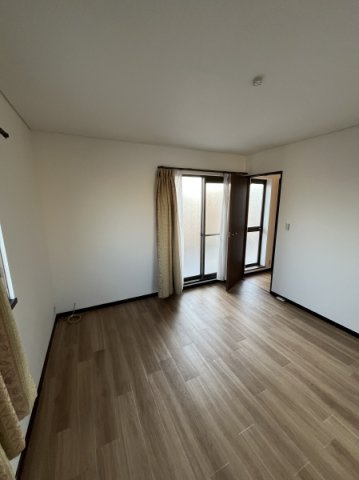 西ヶ原4丁目戸建の洋室|洋室7.5帖