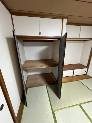 西ヶ原4丁目戸建の収納