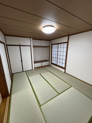 西ヶ原4丁目戸建の和室|和室8.5帖