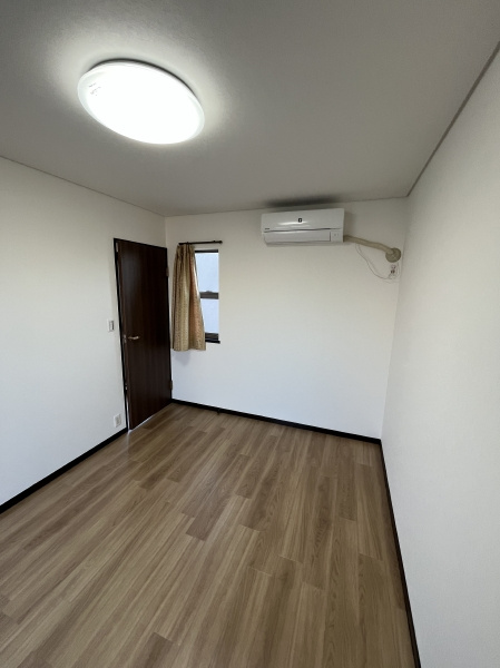 西ヶ原4丁目戸建の洋室|洋室6.0帖