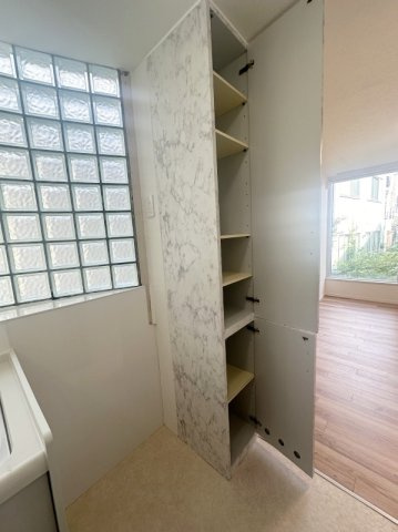 南青山4丁目戸建の収納