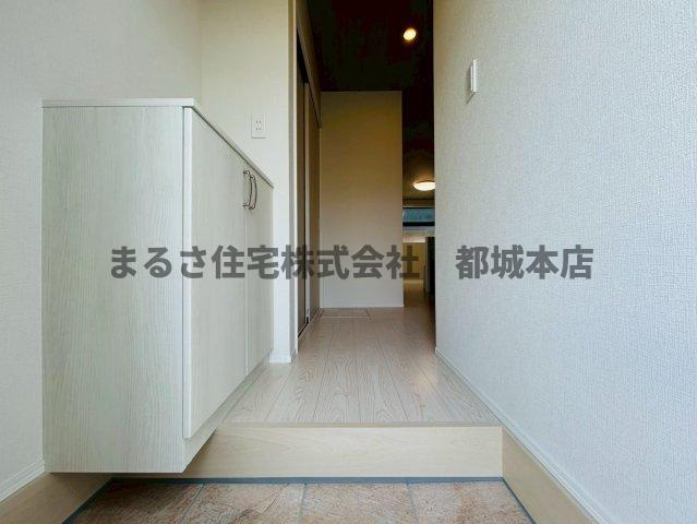 アベニール高城の玄関