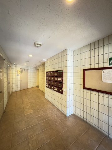 目白台芙蓉ハイツのエントランス