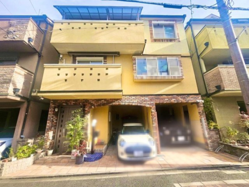 佐太東町2丁目　中古一戸建ての外観|新しい生活にいかがでしょうか？外観はお住まいの顔になります。こだわりたいポイントですね。外壁塗装や屋根塗装のご相談も承っております。
■現地内覧・資金計画相談・住宅ローン相談もお問合せ受付中■