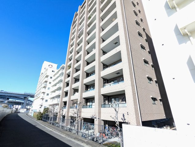 ライオンズマンション両国リバーサイドの外観