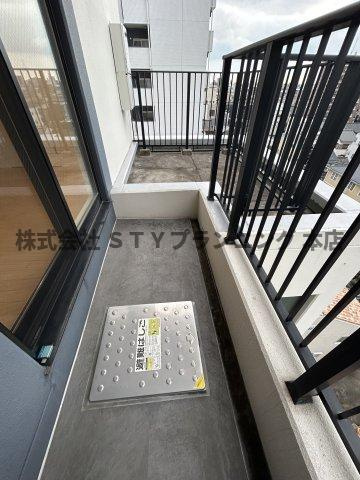 仲介手数料０円！ＣＯＺＹ阿由知通のバルコニー