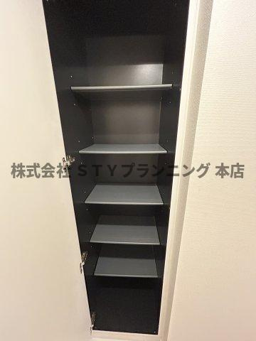 仲介手数料０円！ＣＯＺＹ阿由知通の収納