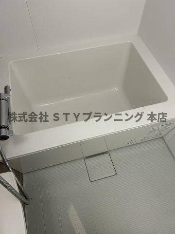 仲介手数料０円！ＣＯＺＹ阿由知通の浴室