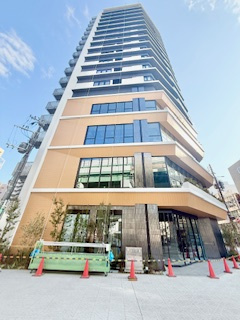 コンフォリア・リヴ本町WESTQの外観