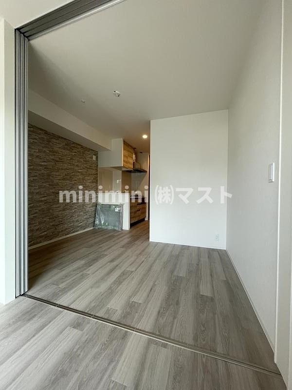 コンフォリア・リヴ本町WESTQの居間・リビング