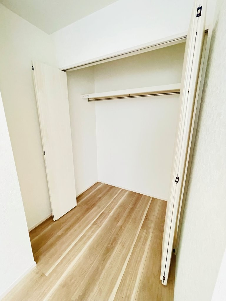 豊田市秋葉町第1　新築分譲住宅　全2棟　2号棟の収納|豊富な数のクローゼットには、衣類、日用品、家族の思い出まで大切に保管できます♪