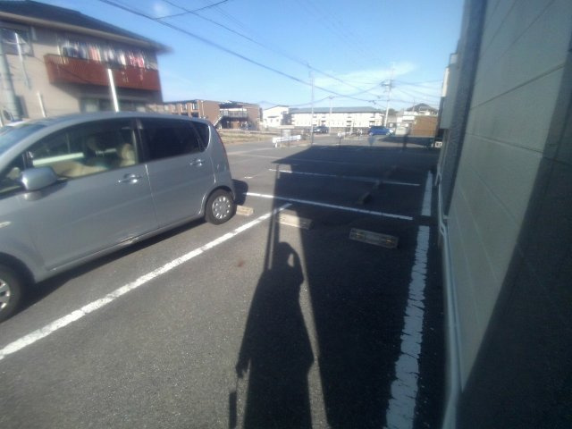 グローリー1番館の駐車場