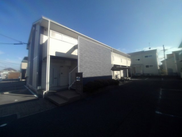 グローリー1番館の外観