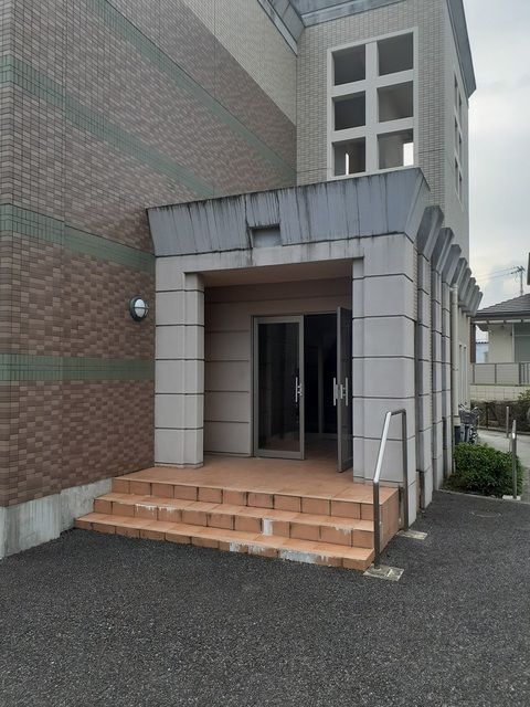 エム　グランツのエントランス