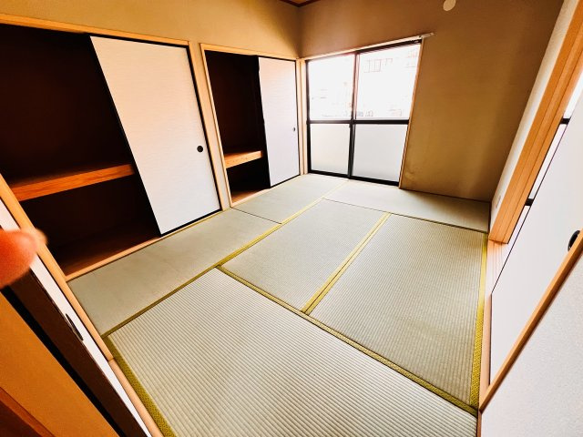 メイプル新代の和室