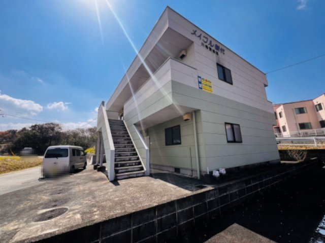 メイプル新代の外観