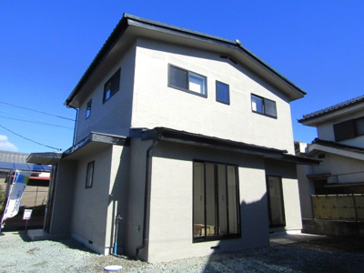 【外観】 | 【再生住宅】甲府市飯田5丁目 | 建物外観を気になさる方へ、見た目の良い物件です