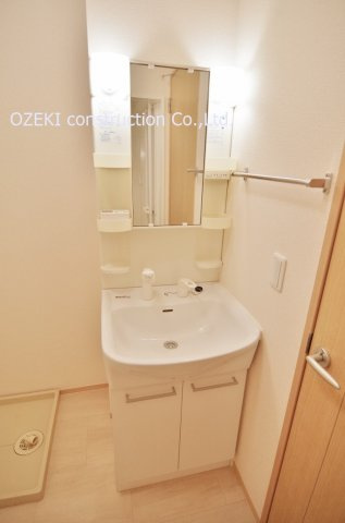 フェルメールの独立洗面台