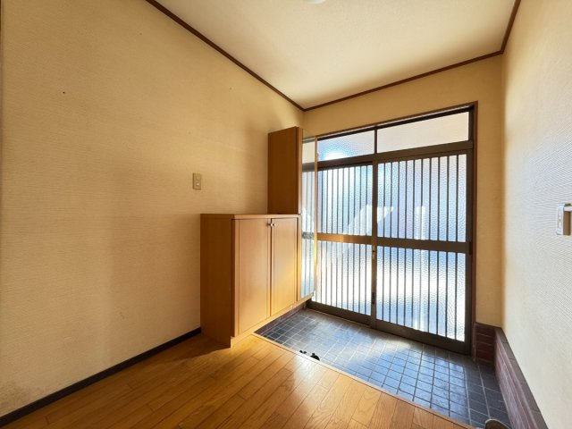 八戸市石堂3丁目の玄関