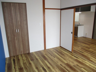 【洋室】 | 前城アパート