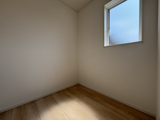 【洋室】 | 桜ヶ丘戸建て　第26-1号棟 | ユーティリティルーム