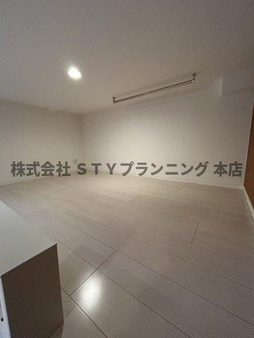 仲介手数料０円！EMブランドールの洋室