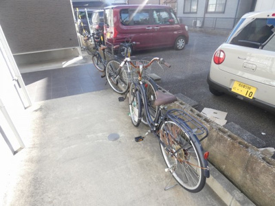 【駐車場】 | GRANDTICスリジエ