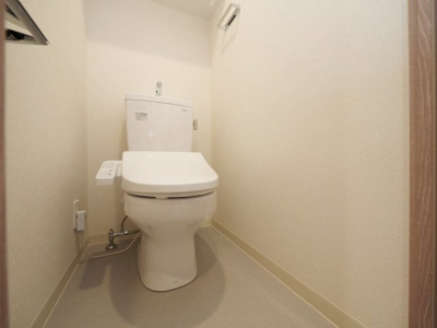 【トイレ】 | プレサンス四天王寺前夕陽ヶ丘　凛宮 | 清潔感のあるトイレです