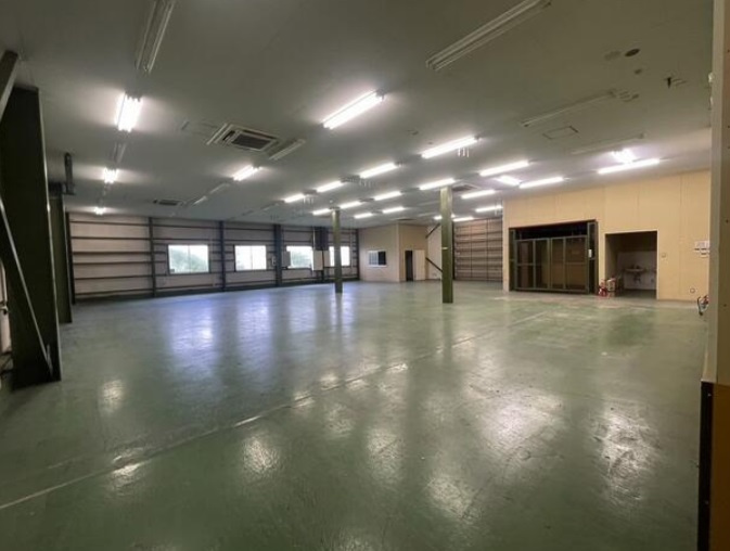 所沢市糀谷の倉庫の内装