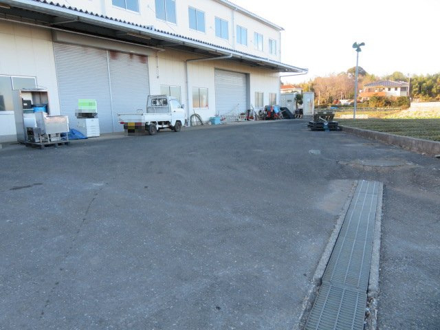 所沢市糀谷の倉庫の外観