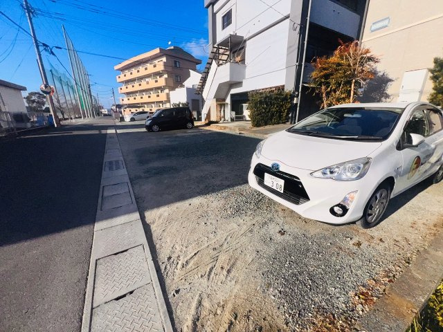 レトアファインの駐車場