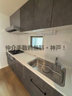 【キッチン】 | 神戸市須磨区村雨町6丁目　新築戸建　仲介手数料無料！ | きれいなキッチンです