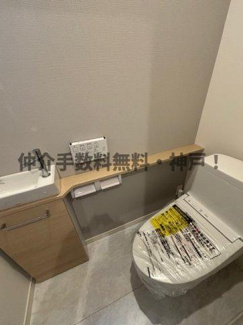 【トイレ】 | 神戸市須磨区村雨町6丁目　新築戸建　仲介手数料無料！ | トイレもきれいです