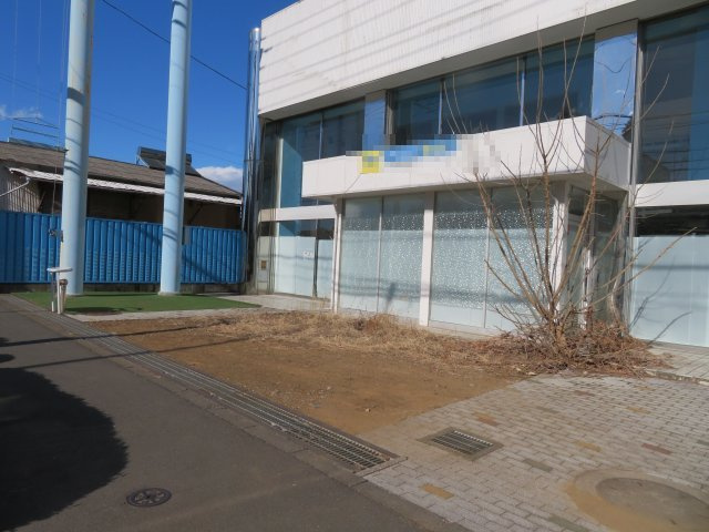 狭山市富士見２丁目の店舗事務所の駐車場