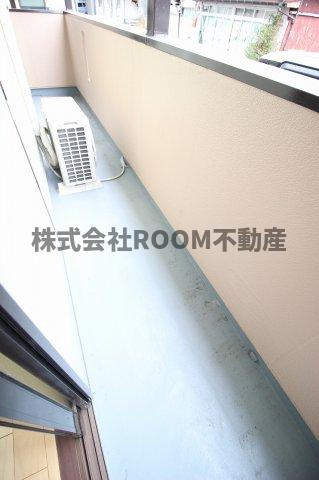 クラーロのバルコニー|落ち着いた時間を過ごせるバルコニーです