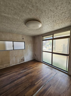【居間・リビング】 | 鳥取市浜坂2丁目中古戸建て
