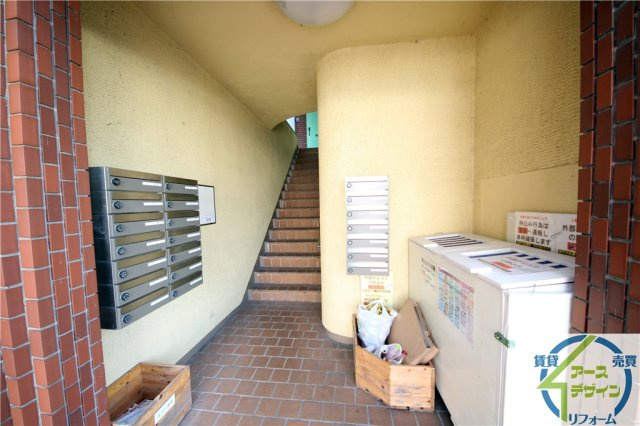 ファーストマンションのエントランス