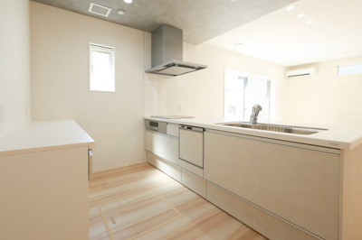 【収納】 | 鈴鹿市稲生塩屋2丁目《2号棟》