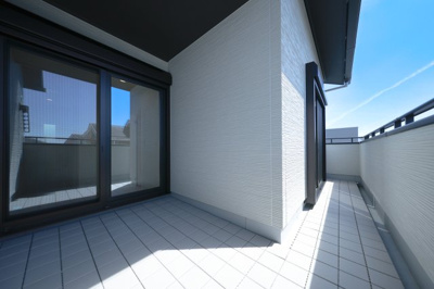 【玄関】 | 鈴鹿市稲生塩屋2丁目《2号棟》