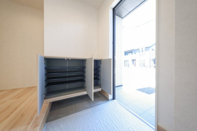 【収納】 | 鈴鹿市稲生塩屋2丁目《2号棟》