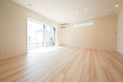 【居間・リビング】 | 鈴鹿市稲生塩屋2丁目《2号棟》