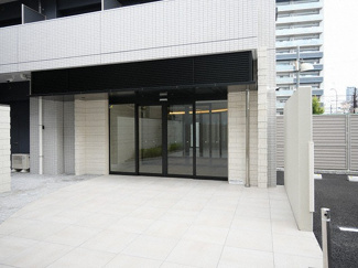 【エントランス】 | gm難波ウエストD.C. | ゆとりのあるエントランスです