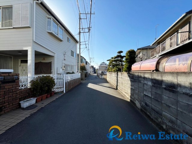 売地　茅ヶ崎市東海岸北5丁目の前面道路含む現地写真